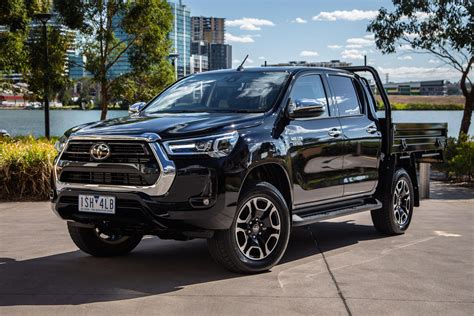 2021 Toyota HiLux SR5 review | CarExpert