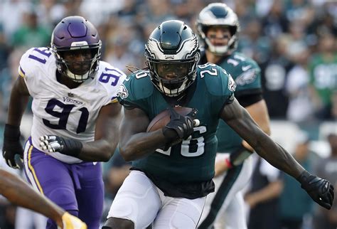 Philadelphia Eagles sign running back Jay Ajayi ahead of game against ...