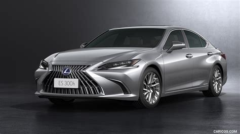 Lexus ES | 2022MY | Front Three-Quarter