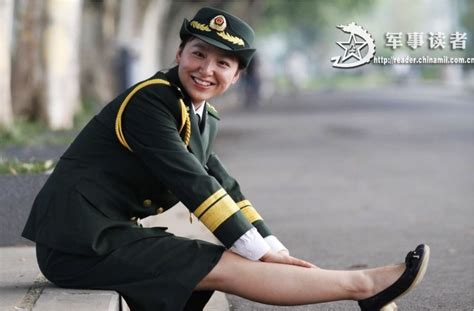 The Uniform Girls: [PIC] Chinese China Female Military Uniforms - 1