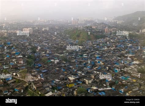 Mumbai slums aerial hi-res stock photography and images - Alamy