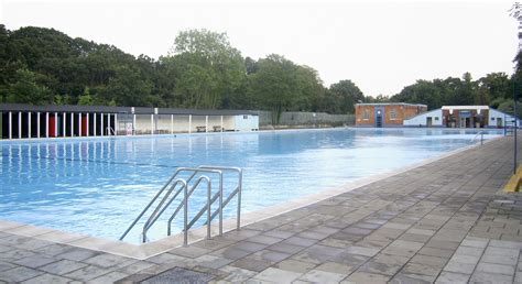 Tooting Bec Lido Indoor Swimming Pools, Indoor Pool, Poolside Food, Open Air Pool, Olympic Size ...