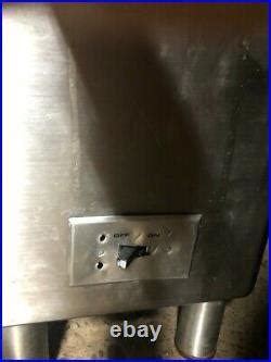 Hobart Meat Grinder 4822 200V 3PH used