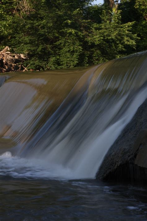 Cottonwood Falls, Kansas | Cottonwood falls, Waterfall photography, Scenic views