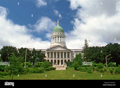 Augusta maine capital city maine hi-res stock photography and images ...