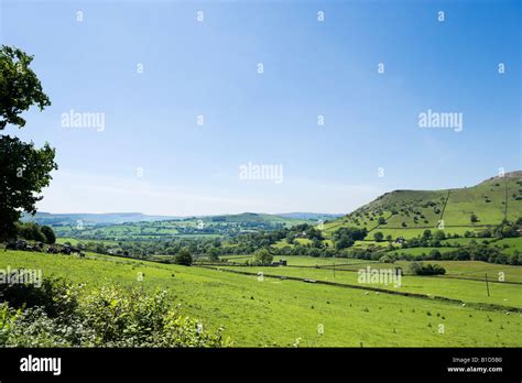 Hayfield peak district hi-res stock photography and images - Alamy