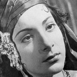 Nargis Dutt - Trivia, Family, Bio | Famous Birthdays