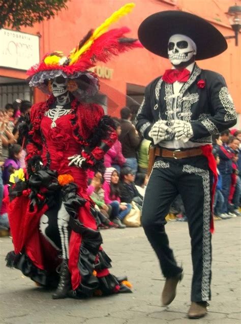 Pin de Dulce Hirota en Día de muertos en México | Disfraz dia de muertos, Dia de los muertos, Muerte