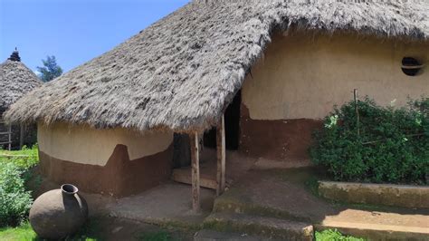 Kisii Cultural Museum ~ Life in a Kisii Traditional Homestead! - YouTube