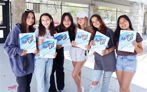 Bernardo Heights Middle School's yearbook wins award from printer ...