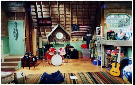 Drake and Joshs bedroom | Drake and josh, Bedroom design, Home