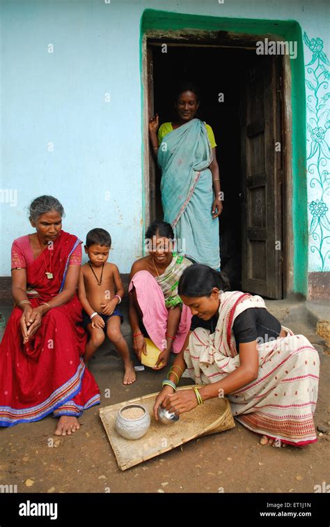 Ho tribes group ; Chakradharpur ; Jharkhand ; India NO MR Stock Photo - Alamy