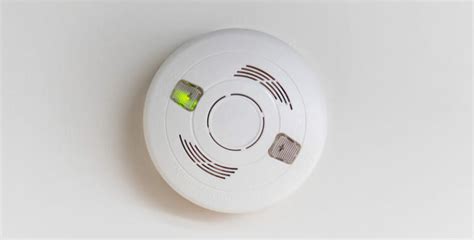 The Critical Role of Professional Smoke Alarm Installation ...