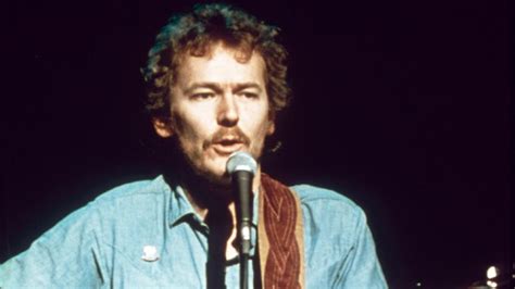 The Heartbreaking Death Of Gordon Lightfoot