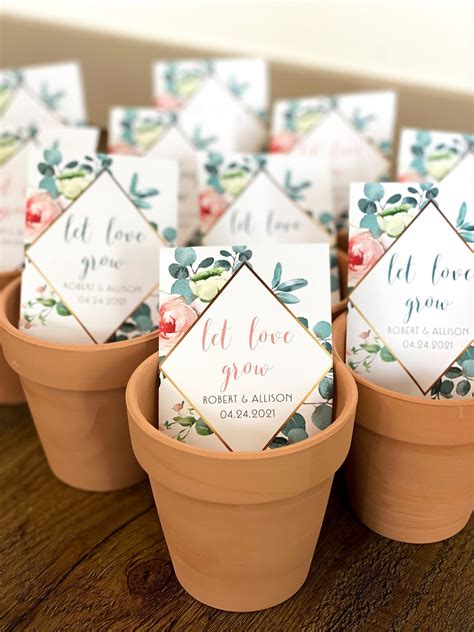 39 Creative and Unique Wedding Favor Ideas Your Guests Will Love