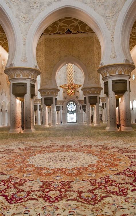 Interiors of Sheikh Zayed Mosque, Abu Dhabi Stock Image - Image of ...