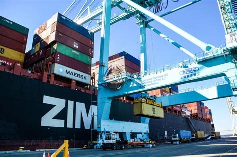 ZIM reports 769,000 TEUs in the first quarter of 2023 - Container News