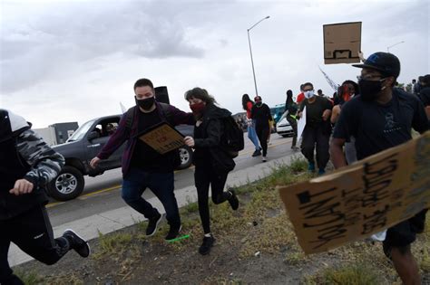 Aurora protest: Police say fires set at courthouse; earlier, driver ...