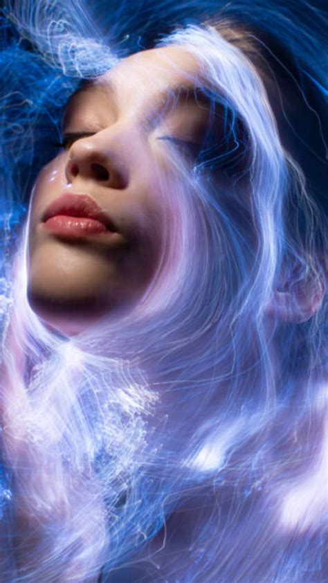 What Auras Are And How To See Them - Channeling.com | Person photography, Light painting ...