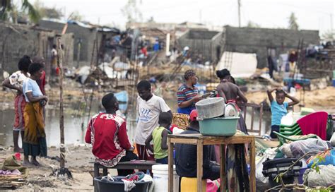 Cyclone Idai survivors still living in tents, given expired food aid ...