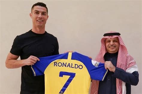 Soccer great Cristiano Ronaldo signs with Saudi Arabian club Al Nassr - UPI.com