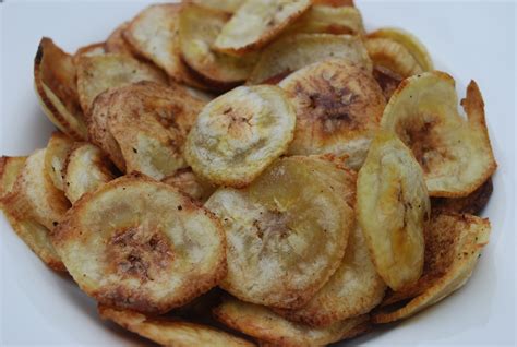 Cravings: Oven Baked Plantain Chips