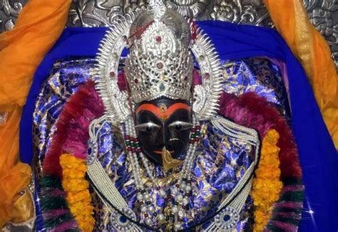 मैहर माता का मंदिर, आल्हा करते हैं आरती पर दिखाई नहीं देते | Webdunia Hindi