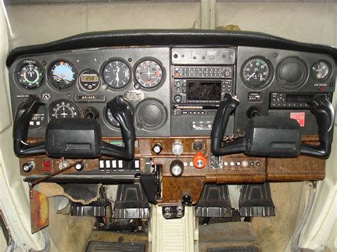 Cessna Instrument Panel Layout | Images and Photos finder