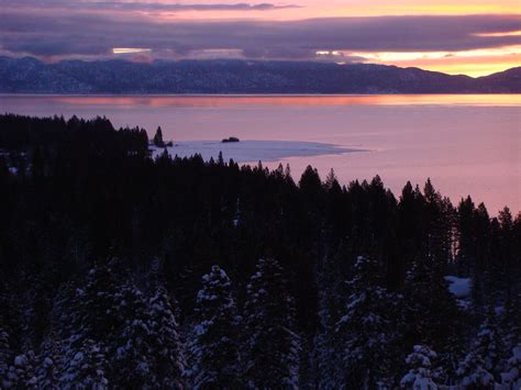Lake Tahoe | Tahoe Sunrise, snowy morning, pink sky | Jodi Womack | Flickr