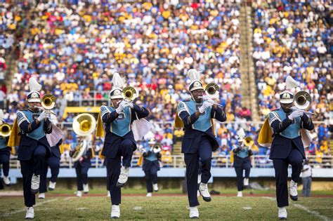 Photo essay: Homecoming with Southern's Human Jukebox - [225]