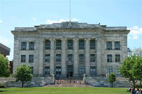 NeighborhoodNine.com: Harvard Medical School - Politics, Policy and ...