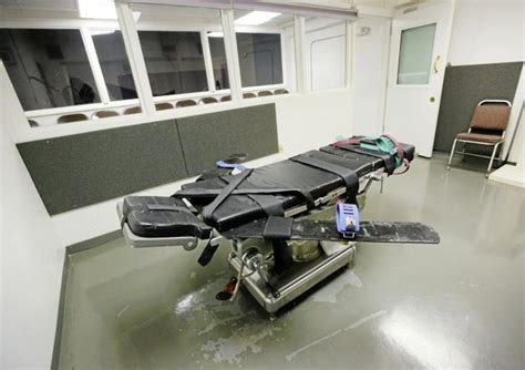 Inside Oklahoma's execution chamber: What happens in the small, dark room