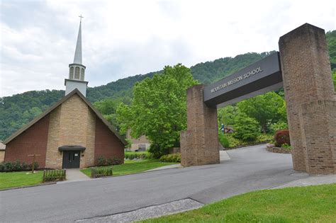 Mountain Mission School | Front entrance and Chapel at Mount… | Flickr