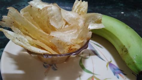 Banana chips, Crispy Raw Banana chips Recipe - YouTube