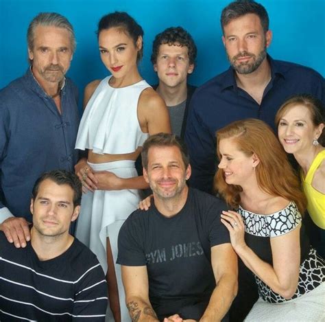 Cast of Batman v Superman: Dawn of Justice | Comic-Con 2015 Batman Vs ...