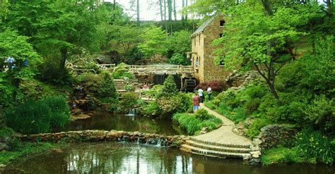 10 Hidden Attractions Locals Keep To Themselves In Arkansas