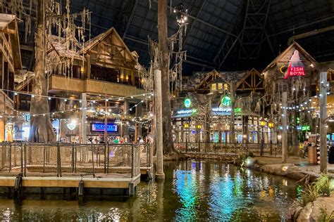 How a hunter and a vegan spent over 40 hours inside a pyramid-shaped Bass Pro Shops hotel - The ...