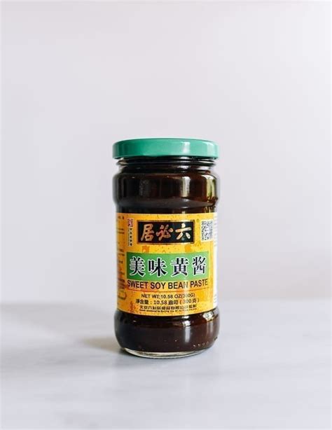 Sweet Bean Paste (豆瓣酱 - Dou Ban Jiang) | The Woks of Life