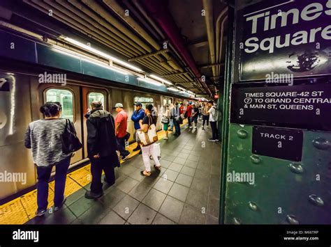 Times Square – 42nd Street Subway Station Manhattan New York, New York ...