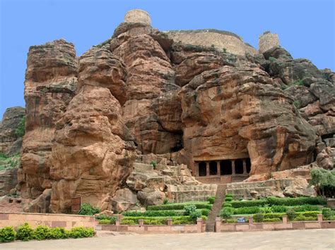 What makes Badami Caves complex in Karnataka so unique?, Karnataka - Times of India Travel