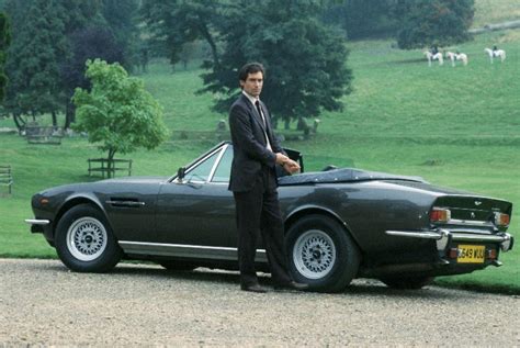 Image - Dalton and the Aston Martin V8 Volante.jpg | James Bond Wiki ...