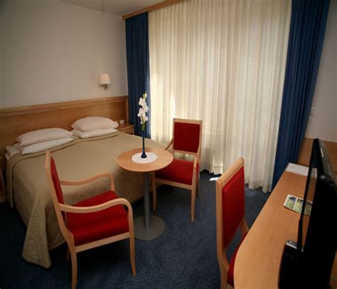 Hotel Jezero - 4 Stars in Lake Bohinj, Slovenia | TD active Holidays