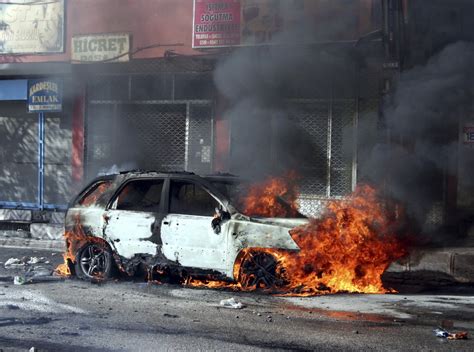 Turkey: 5 killed as car bomb explodes outside police station