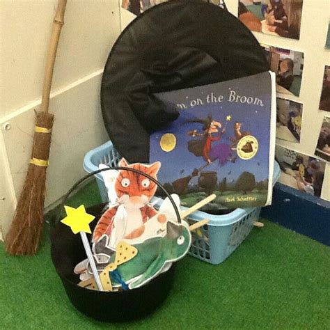 Story telling with puppets julia donaldson s room on the broom – Artofit