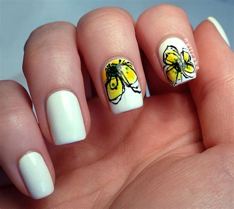 20 Floral Nails You Must Try for Spring - Pretty Designs