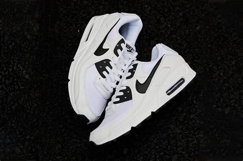 Nike Air Max 90 "White/Black" | Hypebeast