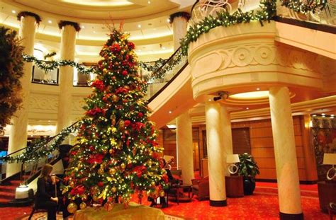 Christmas on the Cunard Line's Queen Mary 2