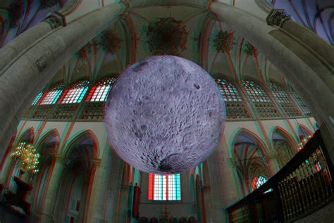 Museum of the Moon by Luke Jerram Grote-Kerk Breda 3D | Cyan, Red, 10 things