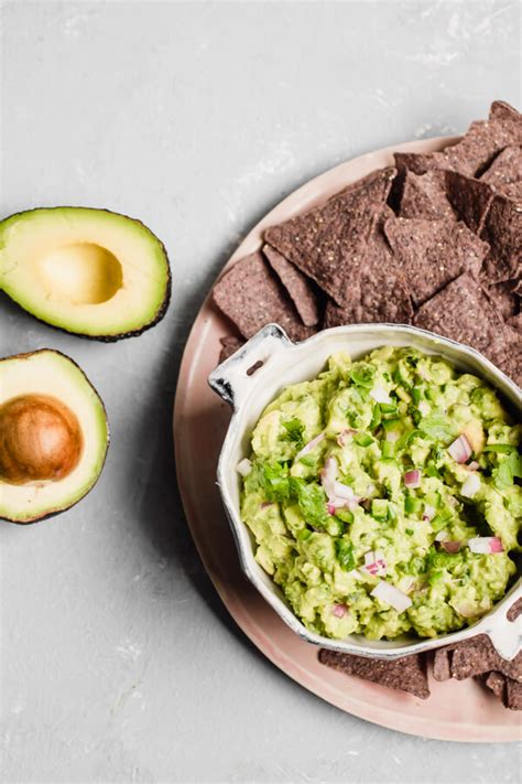 The BEST Healthy Guacamole Recipe - Abra's Kitchen