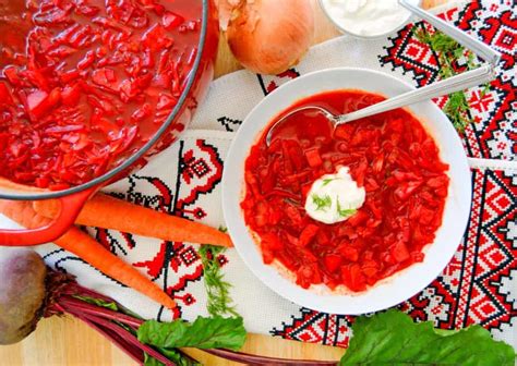 Vegetarian Russian Borscht Soup (Красный Борщ) | Whole Made Living